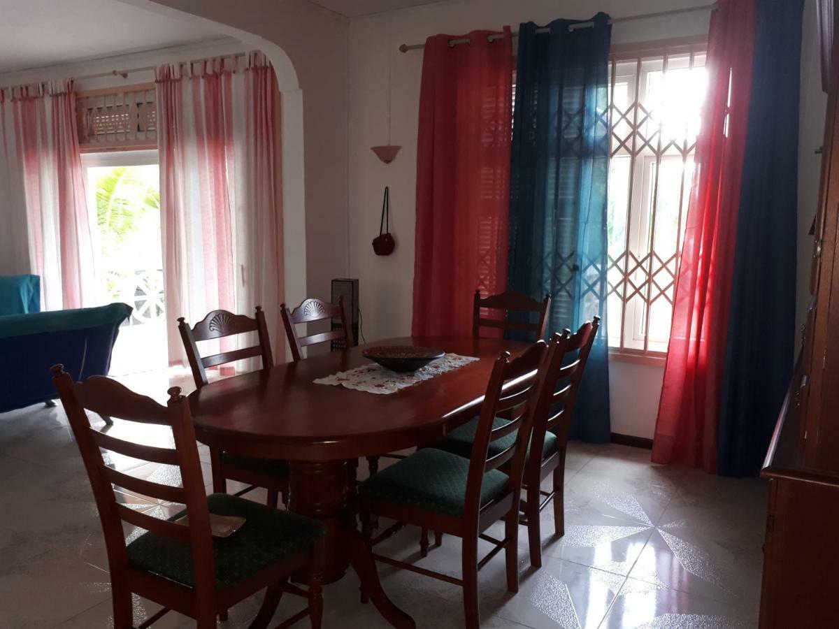 Apt In Ла-Ґулет Екстер'єр фото